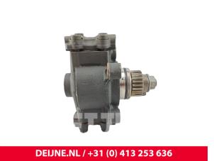 Renault Master Mechanical fuel pump O319944 photo 3