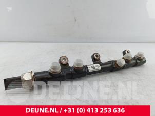 Injector brug van een Opel Vivaro 2.0 CDTI 122 2020