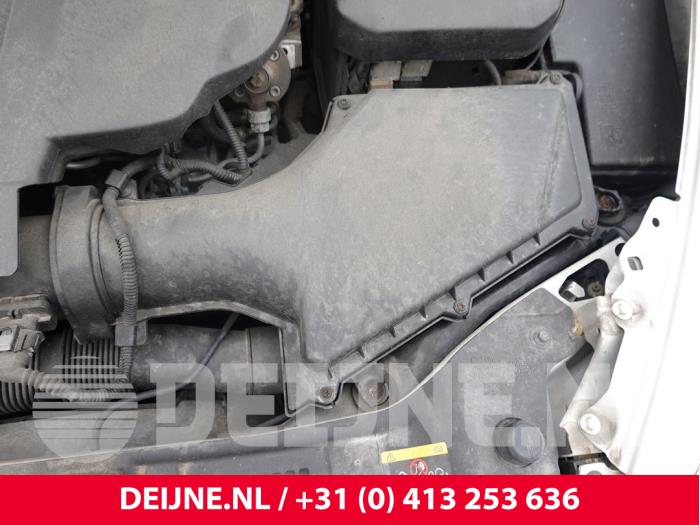 Volvo C70 Air box O320180