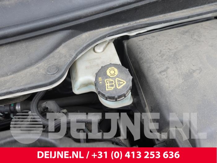 Volvo C70 Bremsflüssigkeitsbehälter O320265