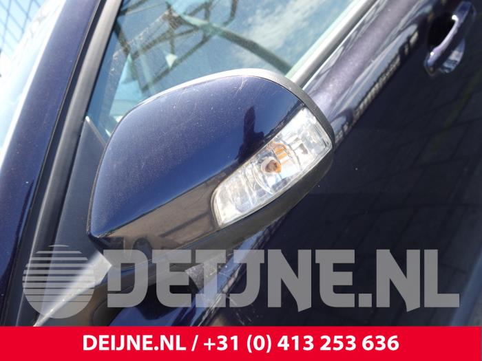 Volvo V70 Buitenspiegel links O320595