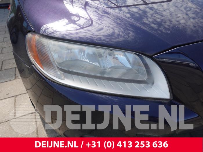 Volvo V70 Koplamp rechts O320625