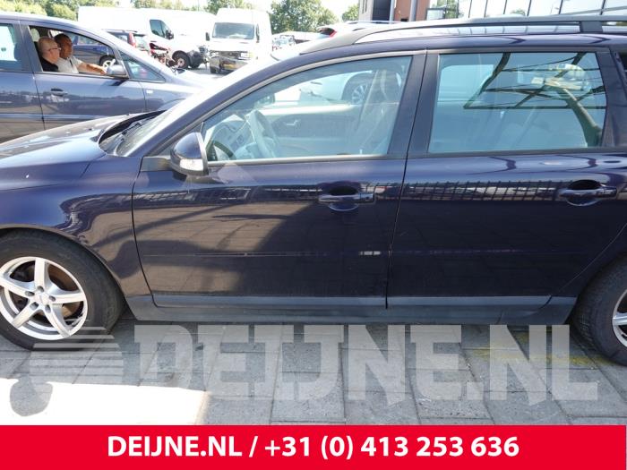 Volvo V70 Portier 4Deurs links-voor O320636