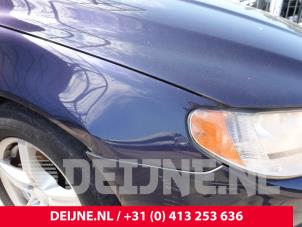 Volvo V70 Front wing, right O320659 photo 2