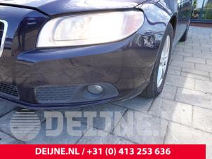 Volvo V70 Front bumper O320683 photo 2