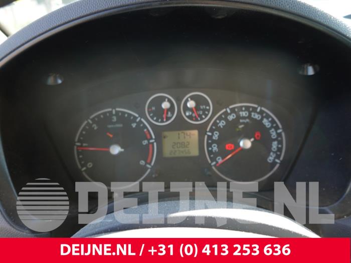Ford Transit Connect Odometer KM O320864