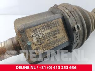 Volvo V70 Front drive shaft, left O320954 photo 3