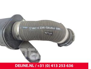 Lynk & Co 08 Intercooler Buis O321099 foto 3