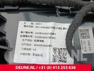 Lynk & Co 08 Luchtrooster Dashboard O321116 foto 3
