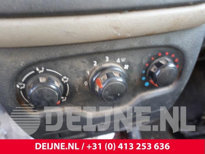 Dacia Dokker Heizung Bedienpaneel O321148