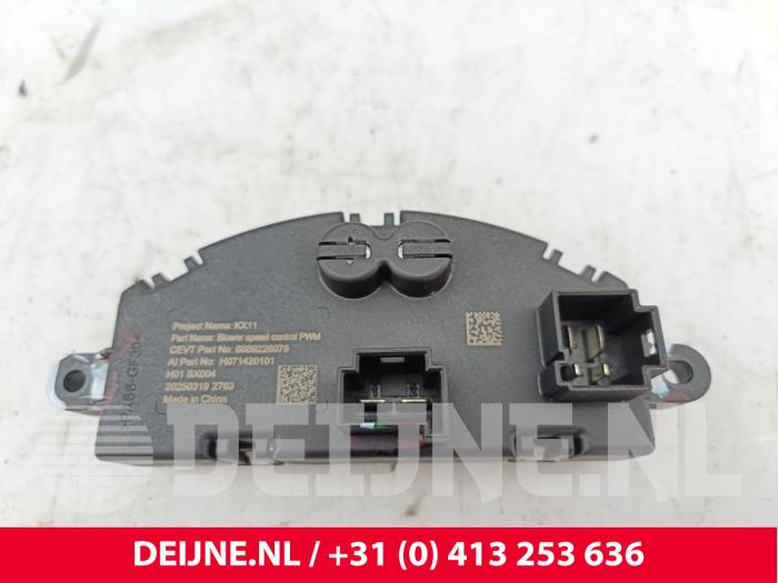 Lynk & Co 08 Kachel Weerstand O321219