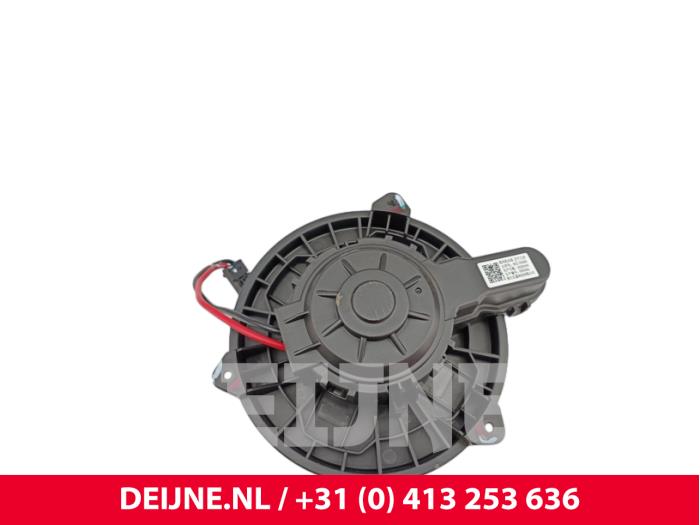 Lynk & Co 08 Kachel Ventilatiemotor O321226