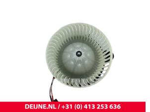 Lynk & Co 08 Heizung Belüftungsmotor O321226 foto 2