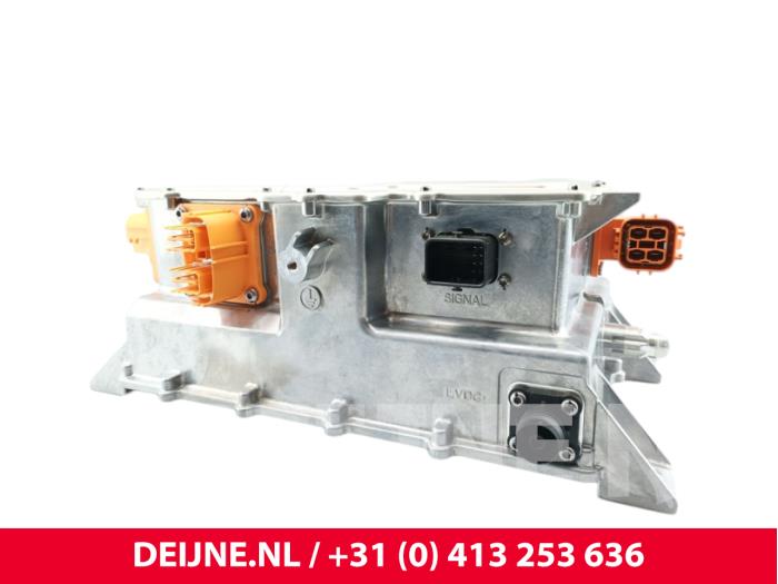 Lynk & Co 08 Batterieladegerät O321234