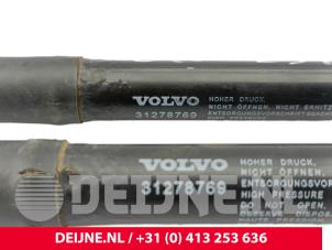 Volvo V60 Gasdämpfer Motorhaube Set O321235 foto 2