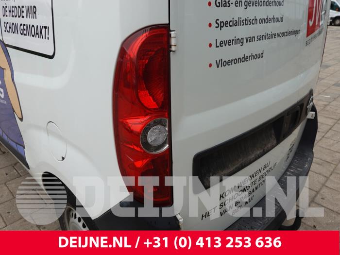Opel Combo Rücklicht links O321336