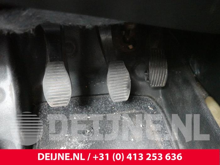 Opel Combo Kupplungspedal O321373