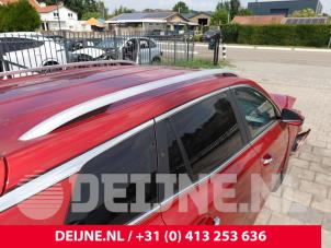 MG MG5 Electric Daklijst rechts O321503 foto 2