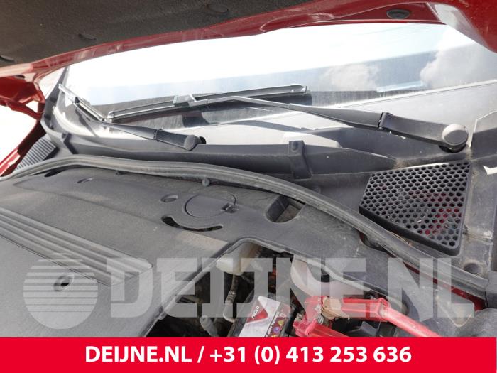 MG MG5 Electric Paravent O321530