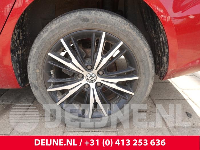 MG MG5 Electric Wheel O321564