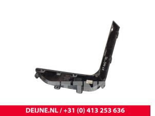 Lynk & Co 08 Bumperdeel links-voor O321609 foto 2
