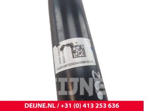 Volvo XC40 Rear shock absorber, right O321627 photo 3
