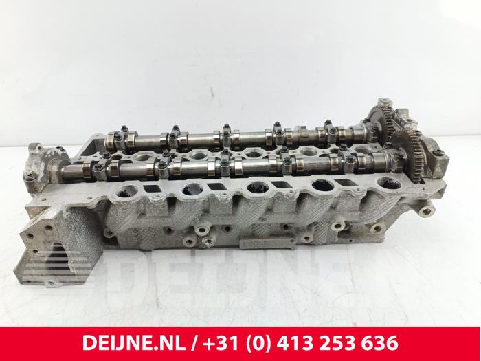 Gebruikte Cilinderkop Volvo V60 I (FW/GW) 2.4 D6 20V Plug-in Hybrid AWD Prijs € 1.800,00 Margeregeling aangeboden door van Deijne Onderdelen Uden B.V.