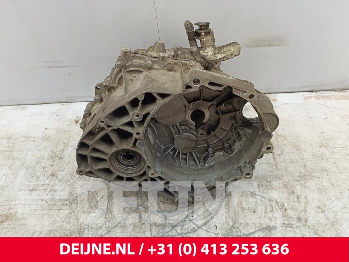Volkswagen Crafter Getriebe O321648