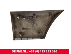 Nissan NV400 Zierleiste O321696 foto 2