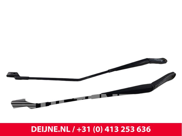Ford Transit Scheibenwischerarm vorne O321722