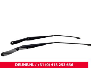 Renault Master Scheibenwischerarm-Set O321726 foto 2