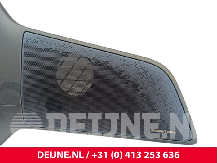 Lynk & Co 08 Armaturenbrett Zierleiste O321737