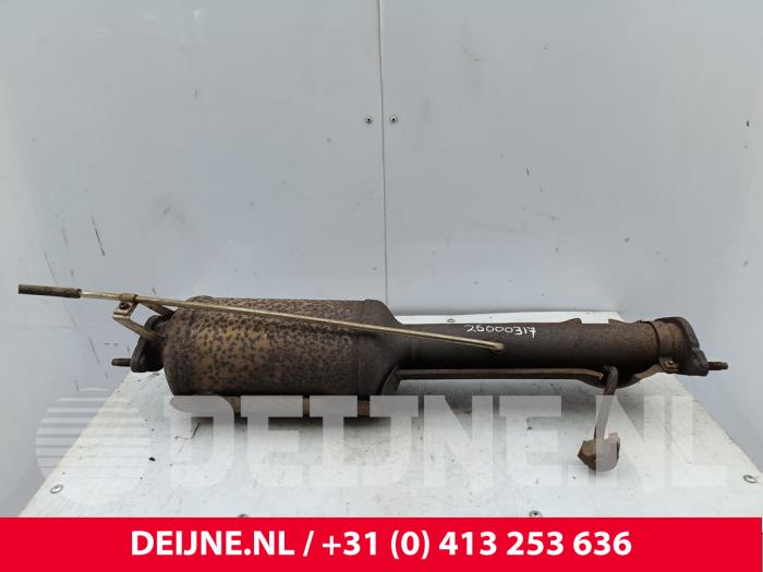 Gebruikte Roetfilter Ford Transit Connect 1.8 Tddi Prijs op aanvraag aangeboden door van Deijne Onderdelen Uden B.V.