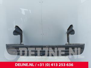 Mercedes eSprinter Trittbrett hinten O321877 foto 2