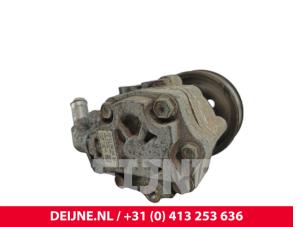 Volkswagen Caddy Power steering pump O321908 photo 2