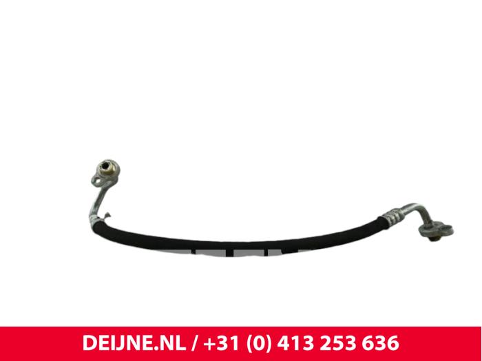 Lynk & Co 01 Airco Leiding O321910
