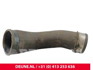 Volkswagen Transporter Intercooler Buis O321917 foto 2