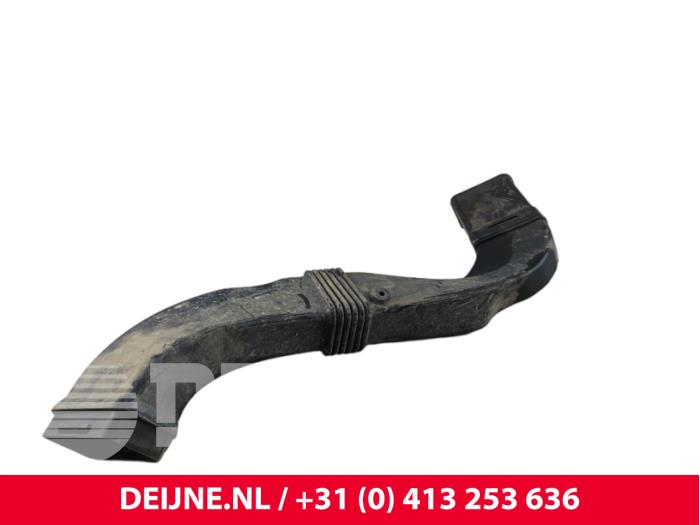 Maxus eDeliver 9 Aanzuigslang Lucht O321932