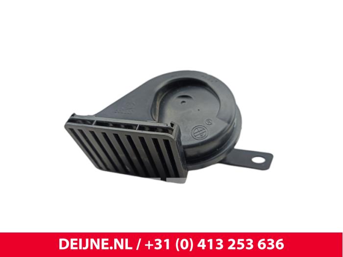 Lynk & Co 08 Hupe O321953