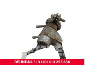 Volkswagen Caddy Adblue injector O322036 foto 3
