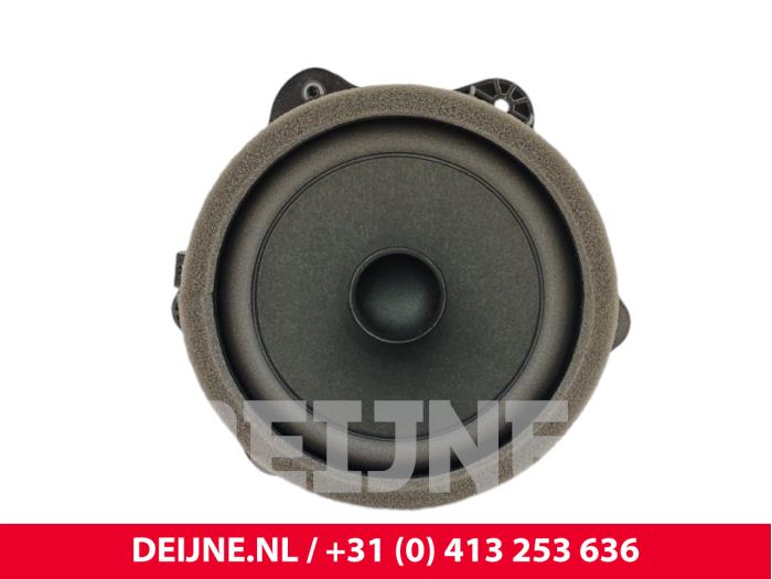 Lynk & Co 08 Lautsprecher O322247