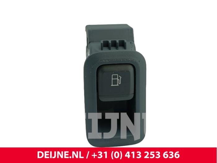 Lynk & Co 08 Tankklappe Schalter O322366