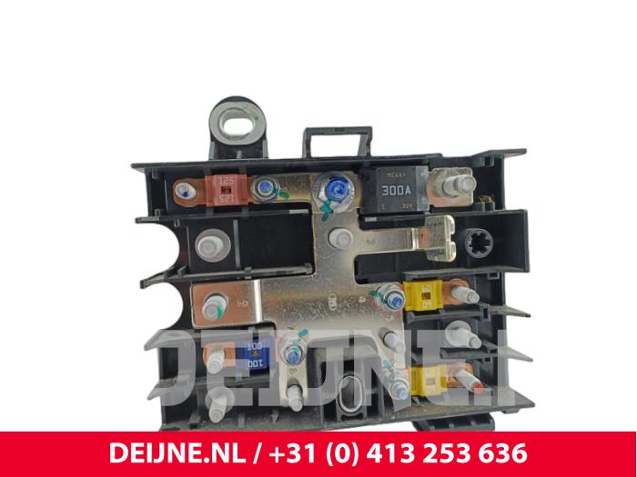 Lynk & Co 08 Sicherungskasten O322500