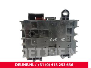 Lynk & Co 08 Sicherungskasten O322500 foto 2