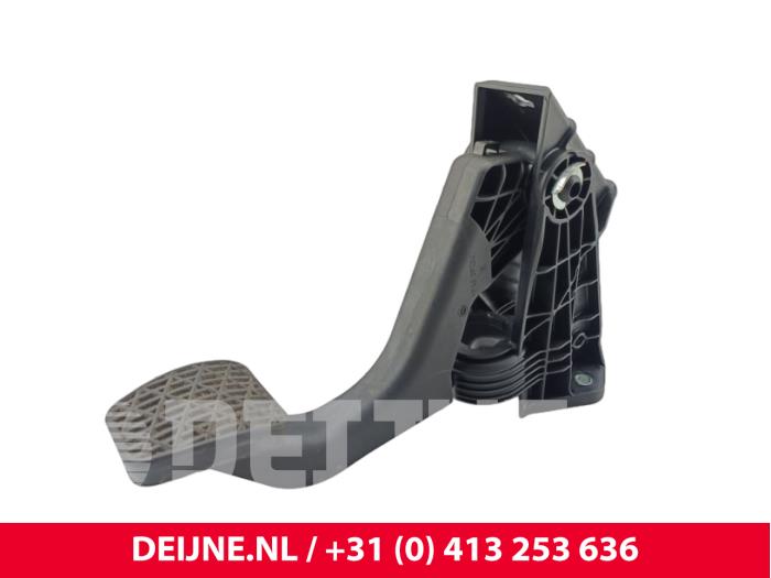 Mercedes Vito Kupplungspedal O322626