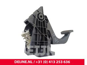 Mercedes Vito Kupplungspedal O322626 foto 2