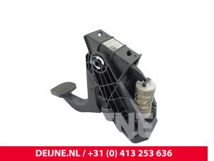 Mercedes Vito Kupplungspedal O322626 foto 3