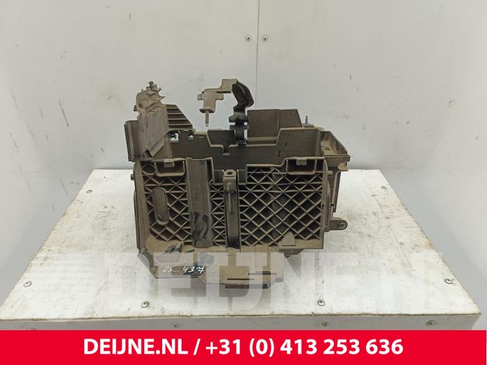 Nissan Primastar Battery box O322767