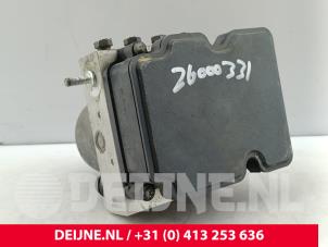 Mercedes Sprinter ABS pump O322820 photo 3