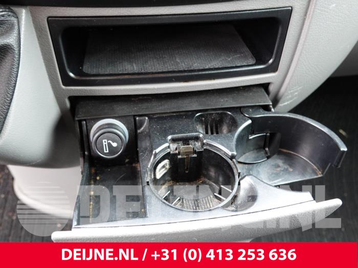 Mercedes Sprinter Getränkehalter O322832
